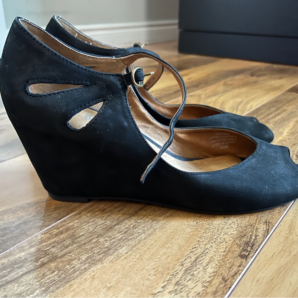 Jeffrey Campbell Wedges - Like New - size 10